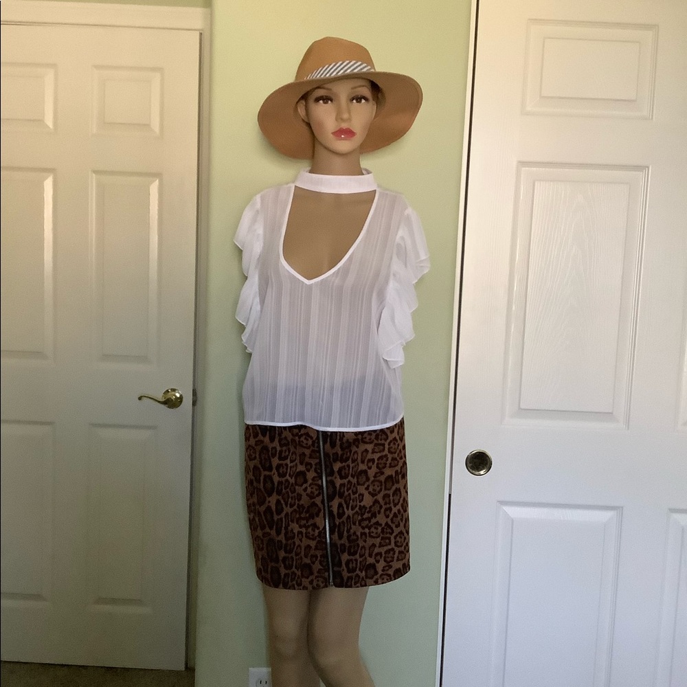 G by Guess white top siize  S